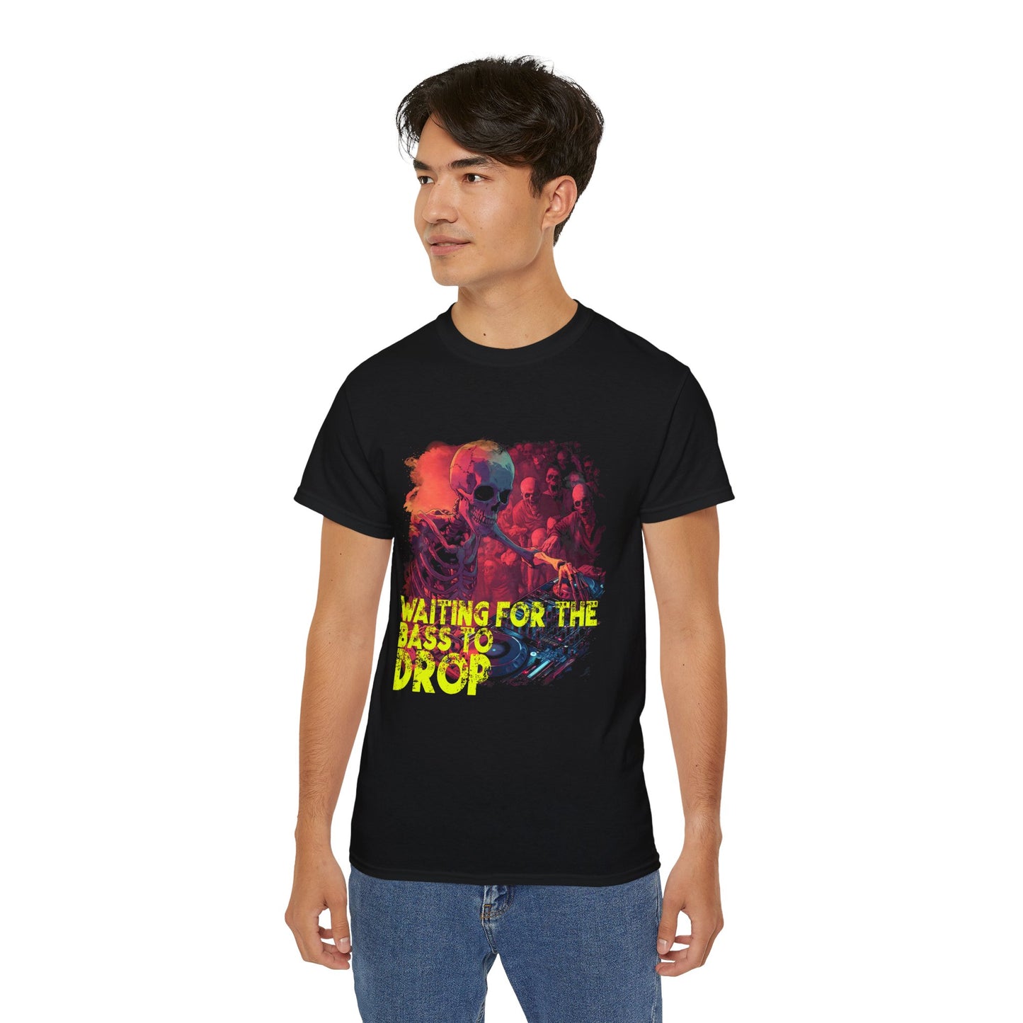 WAITING FOR THE BASS T-Shirt | Hochwertig, 100 % Baumwolle, Weich & Bequem mit Rundhalsausschnitt