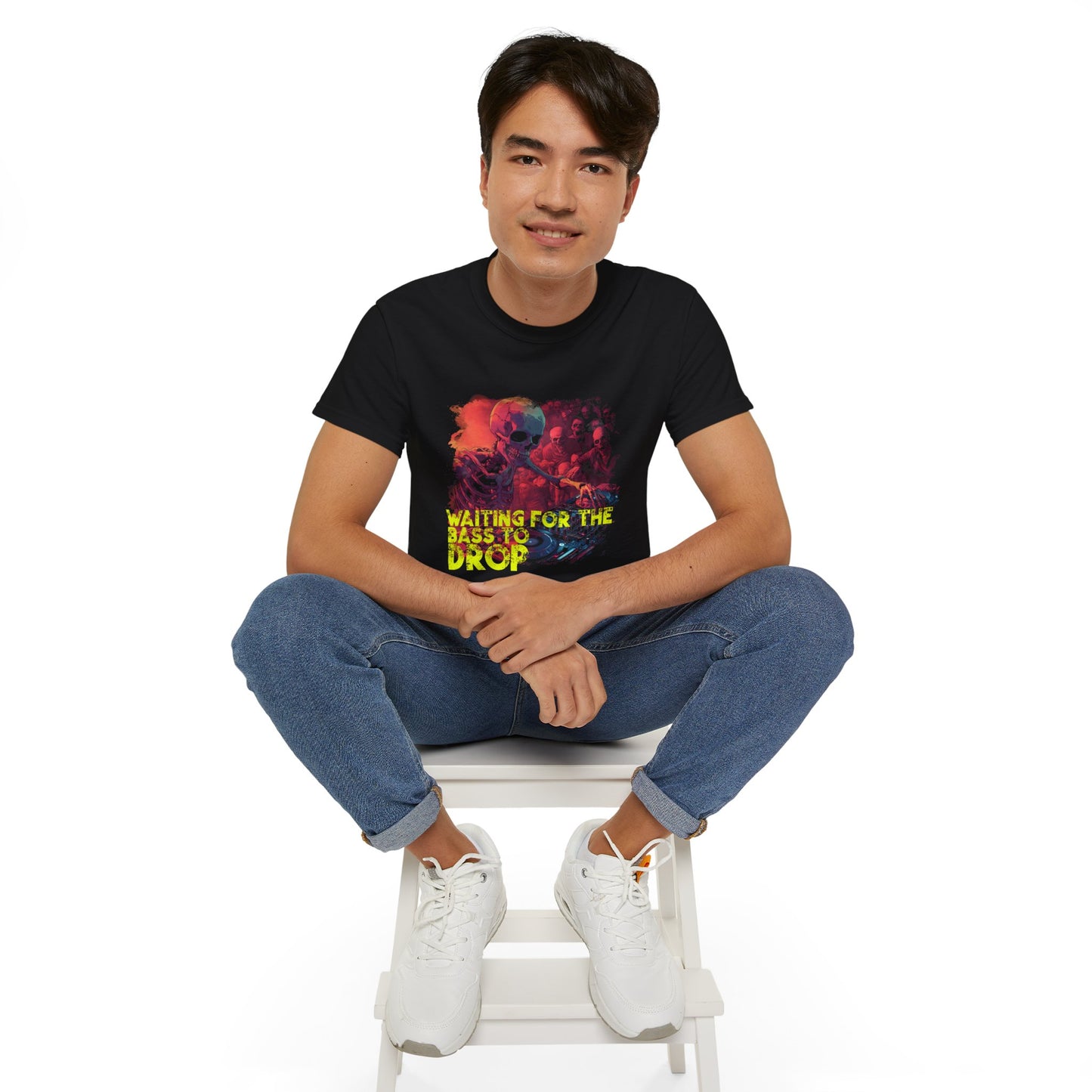 WAITING FOR THE BASS T-Shirt | Hochwertig, 100 % Baumwolle, Weich & Bequem mit Rundhalsausschnitt