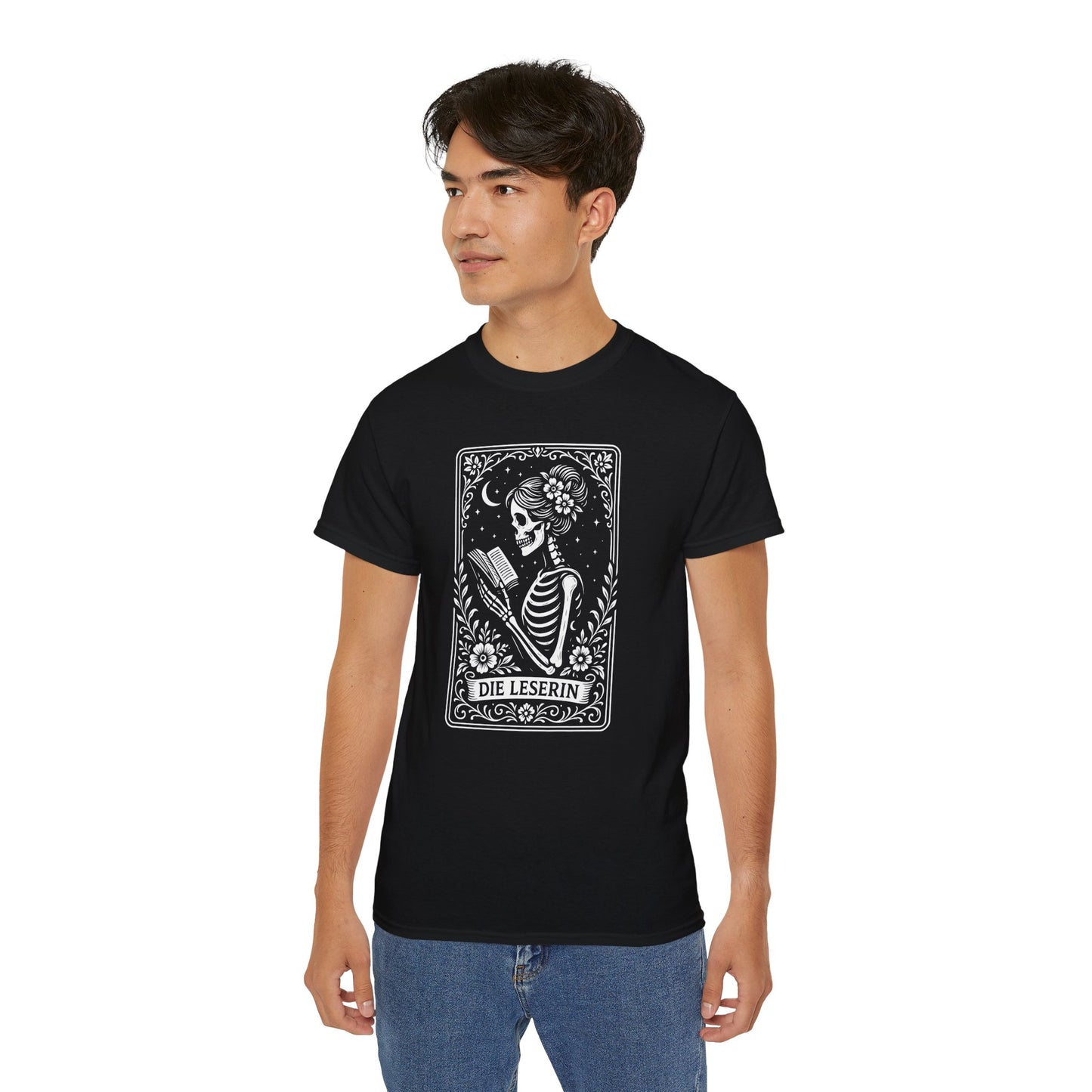 Tarrot der Leserin - T-Shirt | Hochwertig, 100 % Baumwolle, Weich & Bequem mit Rundhalsausschnitt