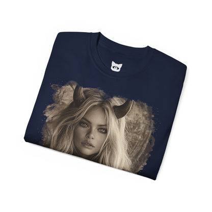 Hell Vixen #1 - T-Shirt | Hochwertig, 100 % Baumwolle, Weich & Bequem mit Rundhalsausschnitt